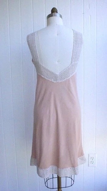 lourdes dress back.jpg