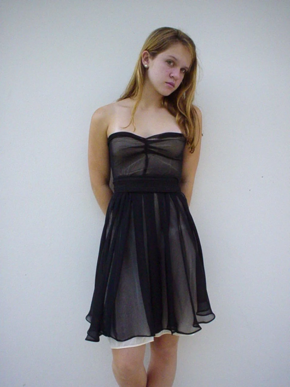 table cloth dress 007.jpg