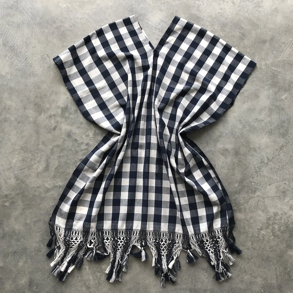 handwoven craft cotton embroidery macrame fringe rebozo shawl mexico mexican oaxaca chiapas toluca tenancingo estado de mexico highend highfashion moda textiles artisan artisanal natural dyes botanical dyes blue black plaid check blouse poncho top sh