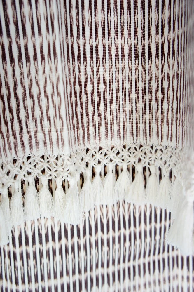 handwoven craft cotton embroidery macrame fringe rebozo shawl mexico mexican oaxaca chiapas toluca tenancingo estado de mexico highend highfashion moda textiles artisan artisanal natural dyes botanical dyes blue black plaid check blouse poncho top sh