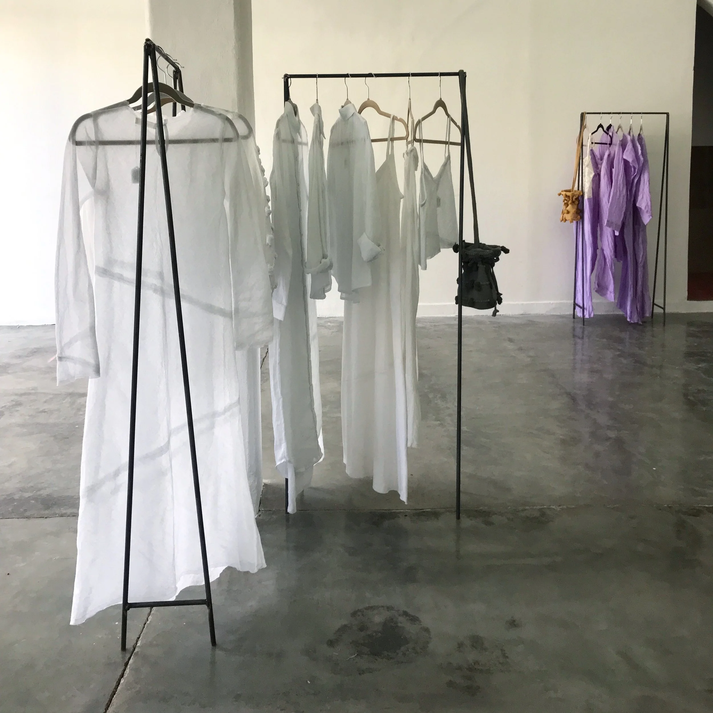 Mexchic shopping in Oaxaca, Mexico for clothing, textiles, home goods homewares, artisan made goods, boutique is a design shop hand woven natural ethically made sustainable regenerative cotton wool alpaca antique lace silk vintage natural dyes botani
