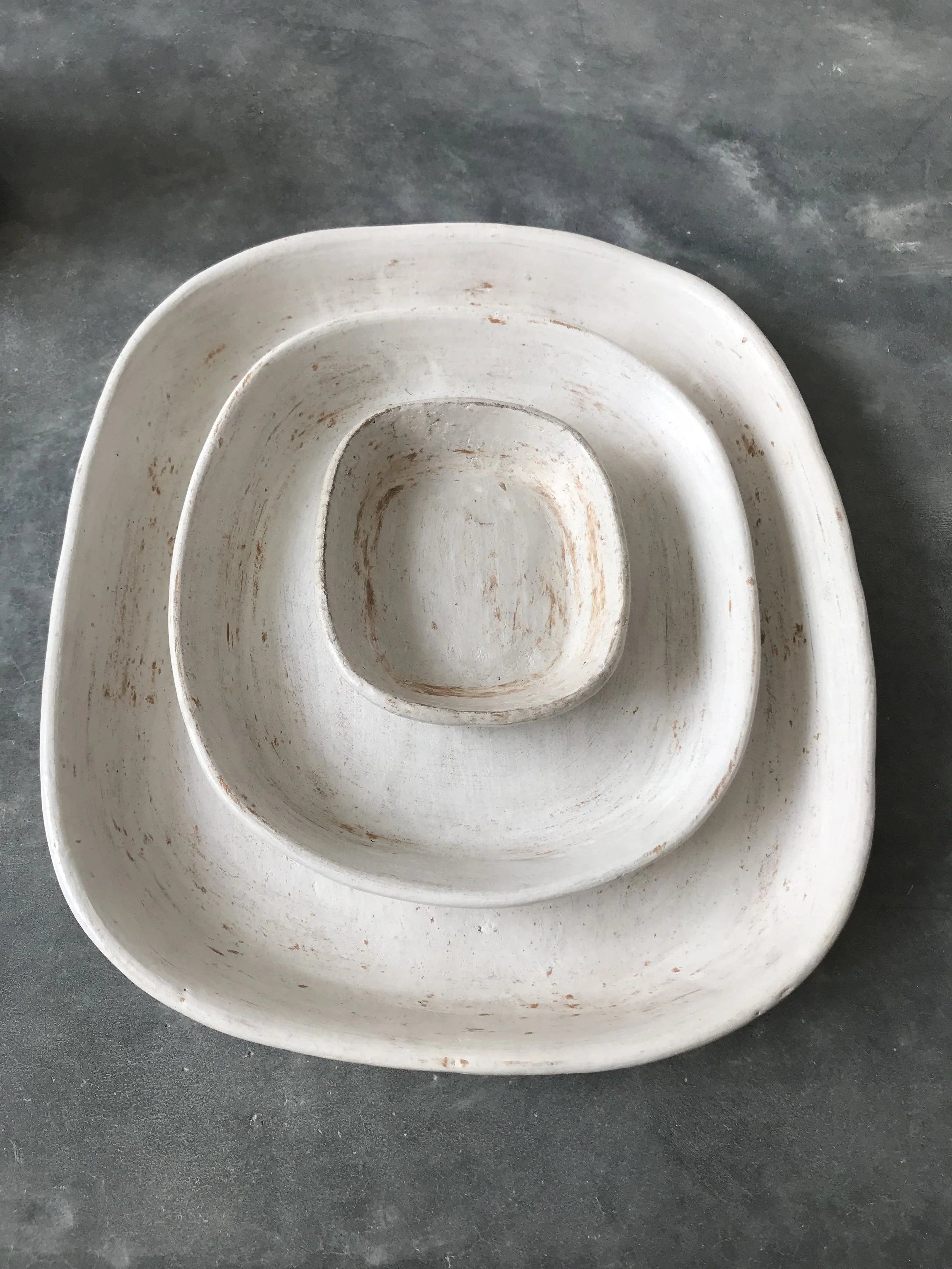 ROUNDED mag tray, bathroom tray soap dish .jpg