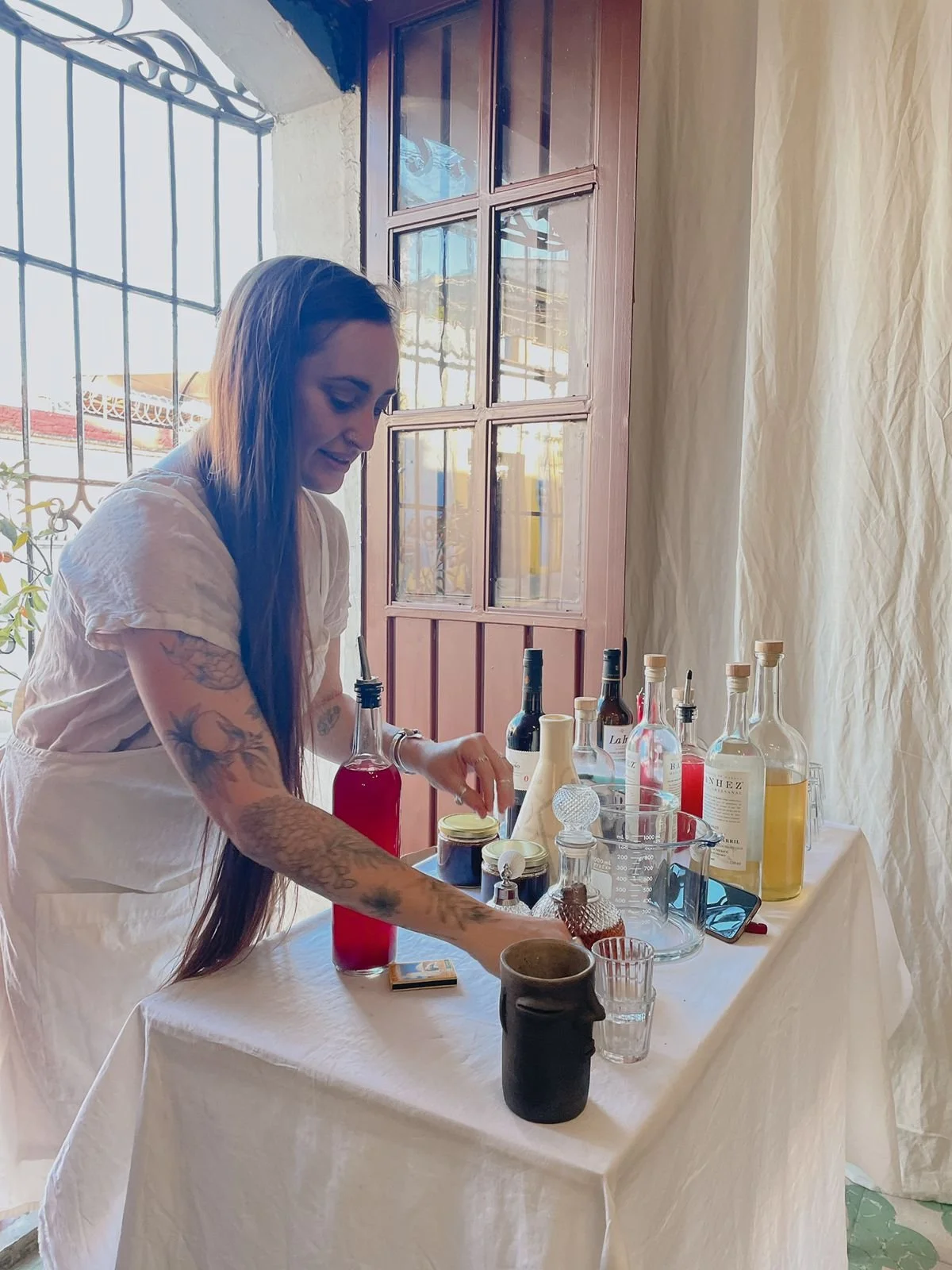 Mexchic collaboration with Mexican contemporary artist / ceramisist Evelyn Alarcón Mexican, hand made ceramic clay buttons made for clothing created with natural botanical dyes in regenerative sustainable fabrics, luxury fashion ethical alta moda mad