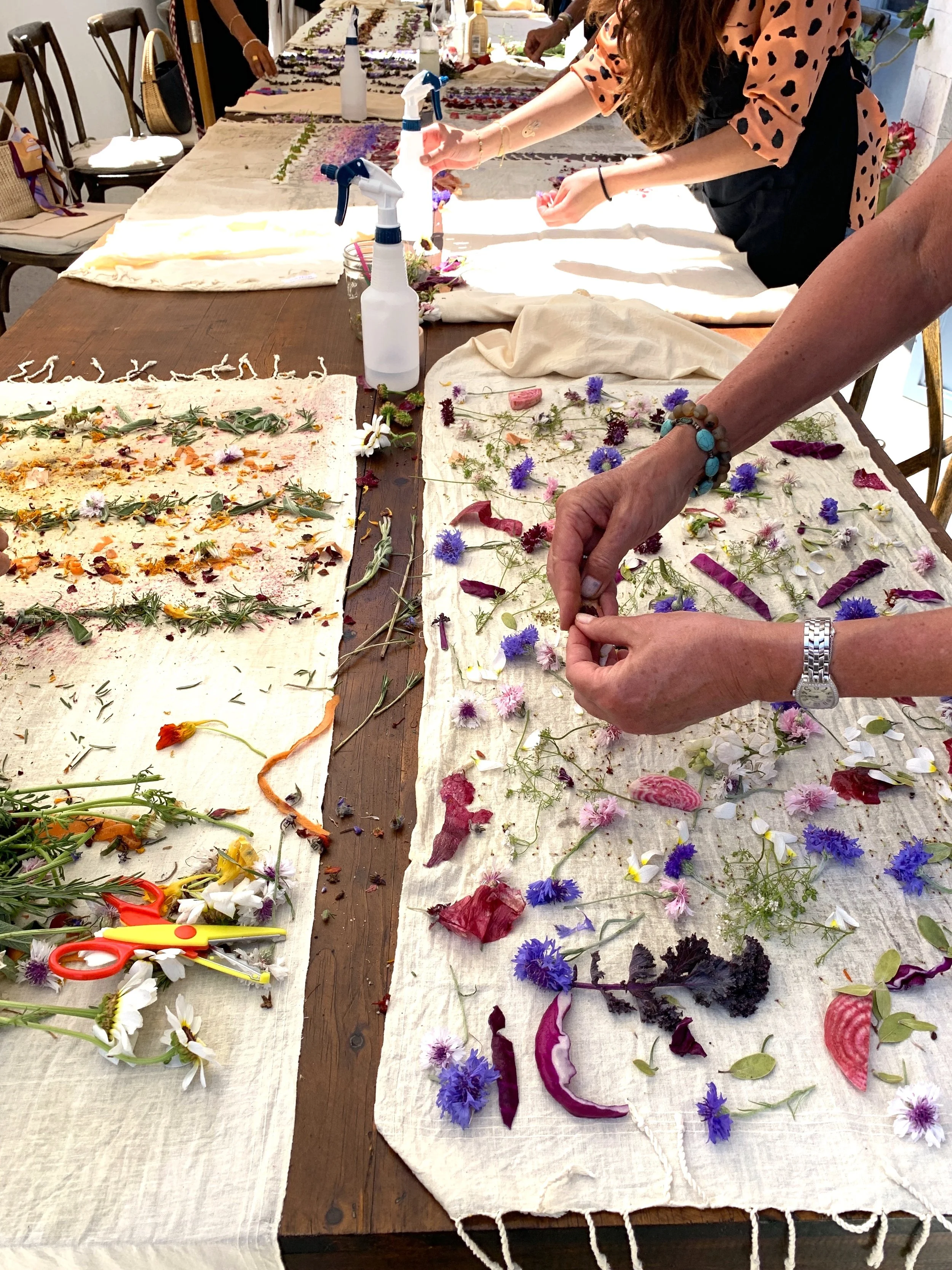 creative textile workshop Oaxaca, classes in textile, group, families individuals, talleres
