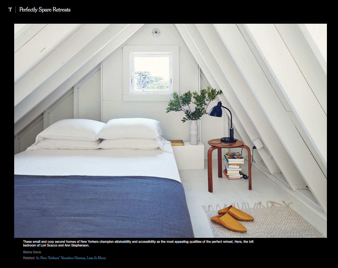 New york times magazine style mexchic  rug loop cotorin Laurie Scacco New York home interior Mexchic textiles rug bedding hand woven cotton and wool, oaxaca Mexico 