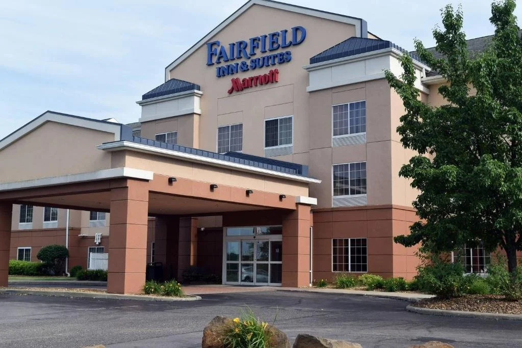 Exterior of Fairfield Inn Youngstown at 801 N Canfield Niles Rd