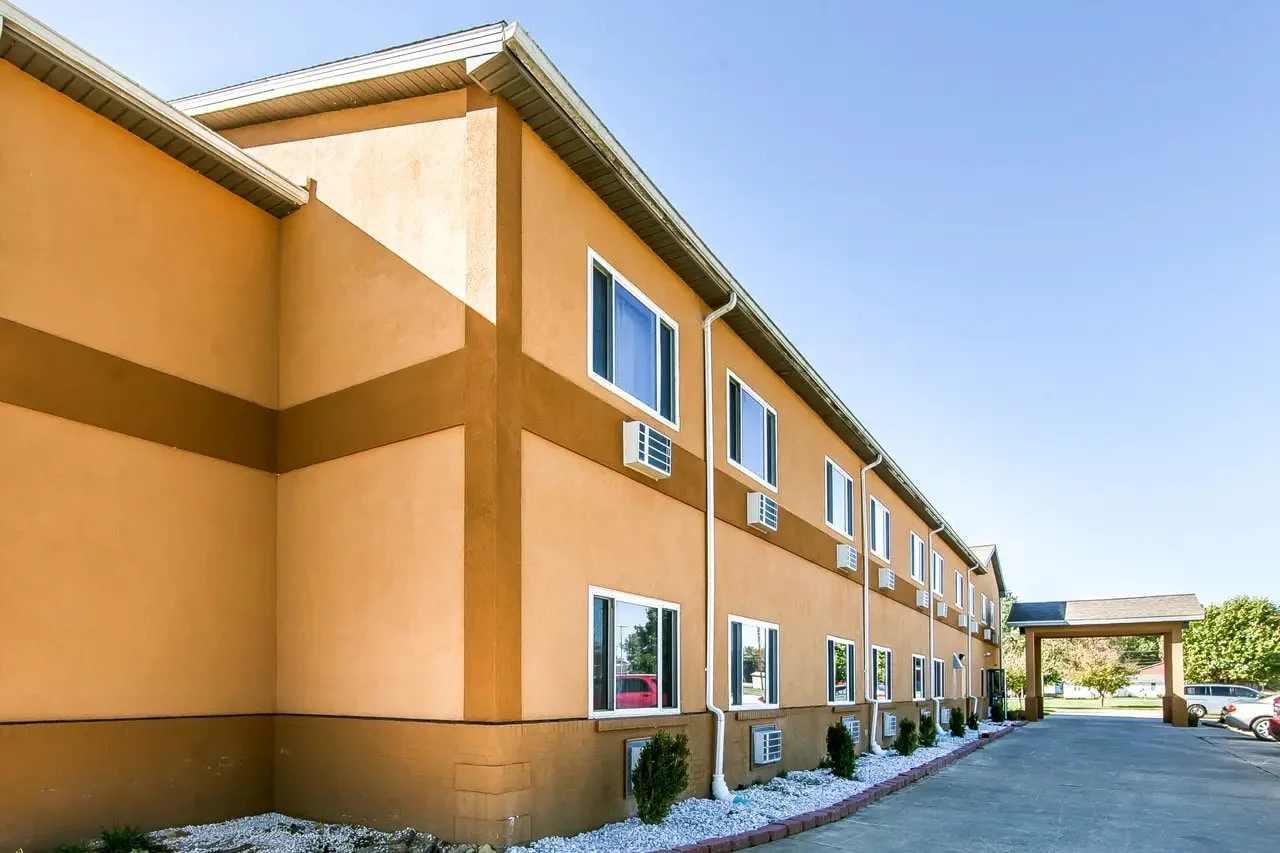 Exterior of Quality Inn Seaman at 55 Stern Rd