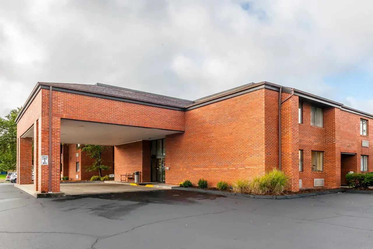 Exterior of Quality Inn Jackson at 605 Main St