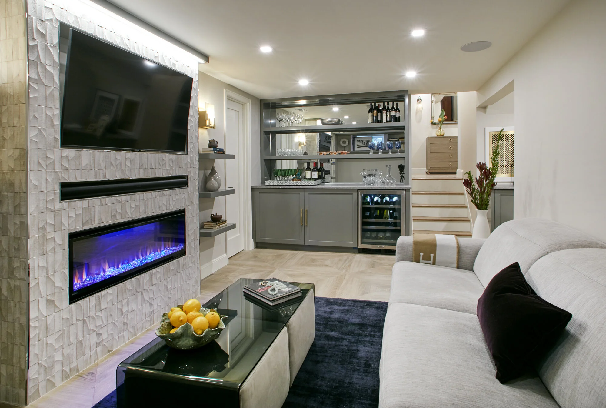Finished Basement - Family room (Copy)