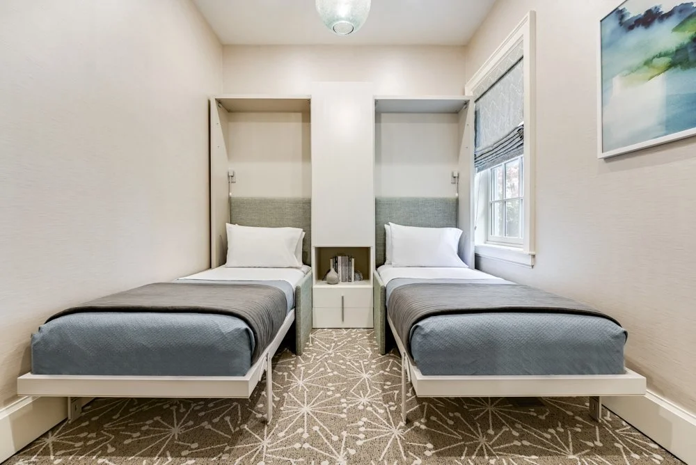 Guest bed 1.jpg