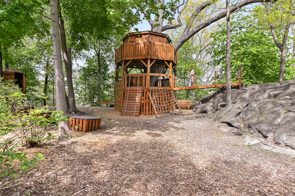 Outdoor 4.jpg
