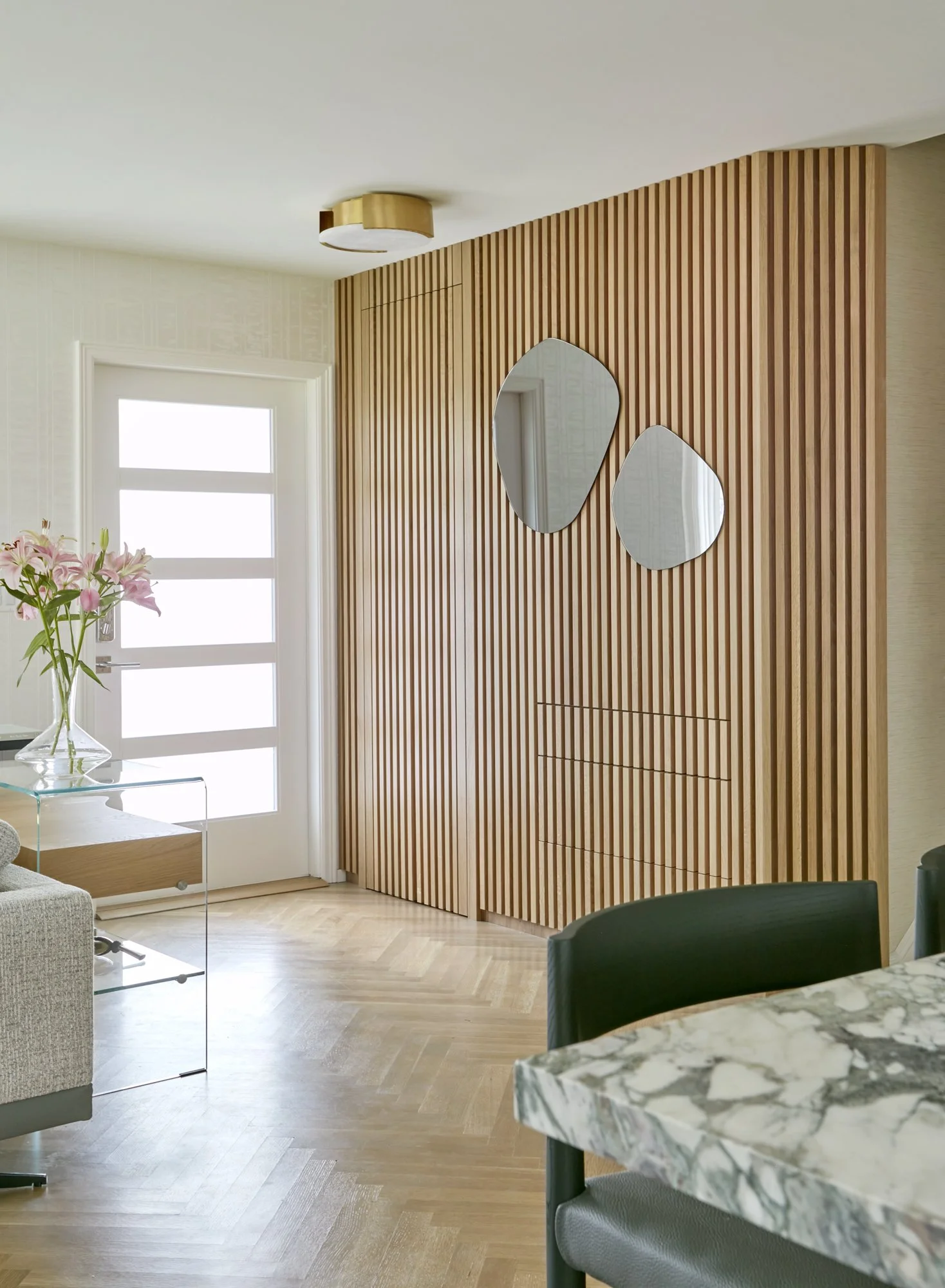 Foyer 1.jpg