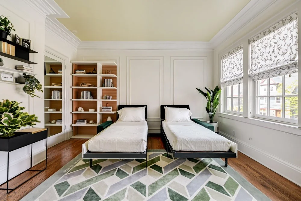 Green Bed 2.jpg