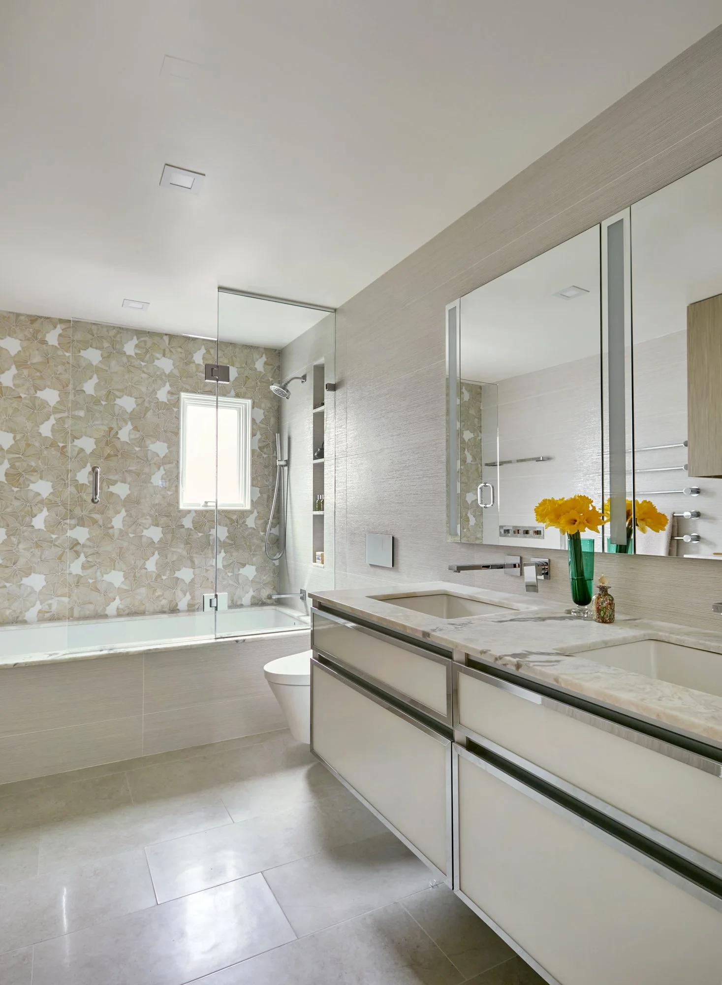 Bathroom 1.jpg