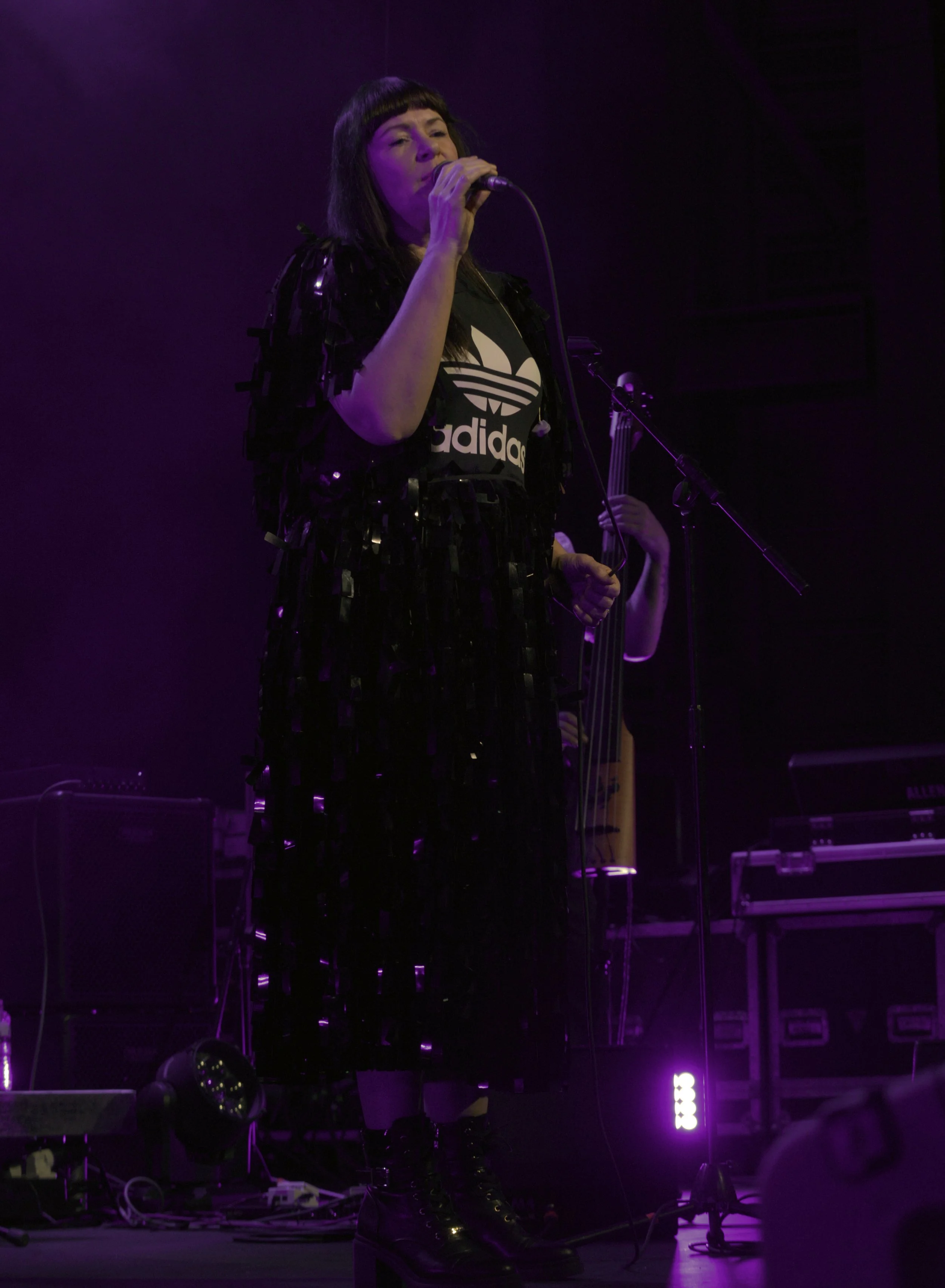 Una Palliser sings 'There Was A Time' (copyright: Perry Smylie)