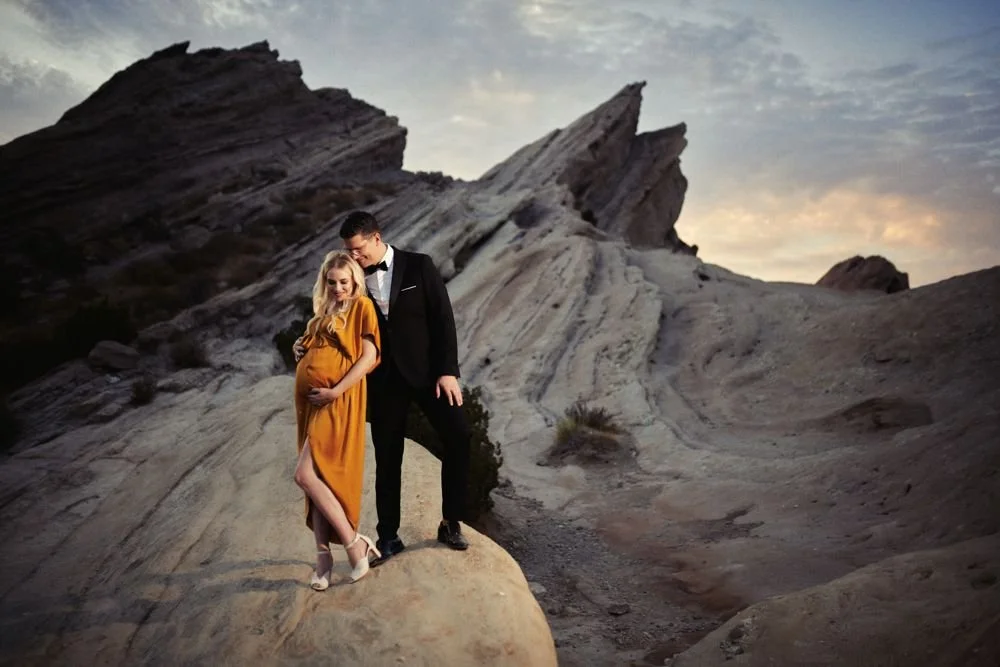 Maternity photography in Austin, Texas by Breeanna Rose Photography. Maternity portrait.