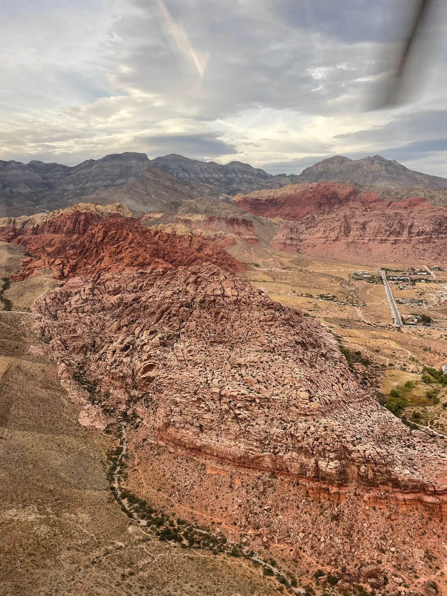 b00b5984-6e5a-4792-b48f-f7b3d6cee983.jpg