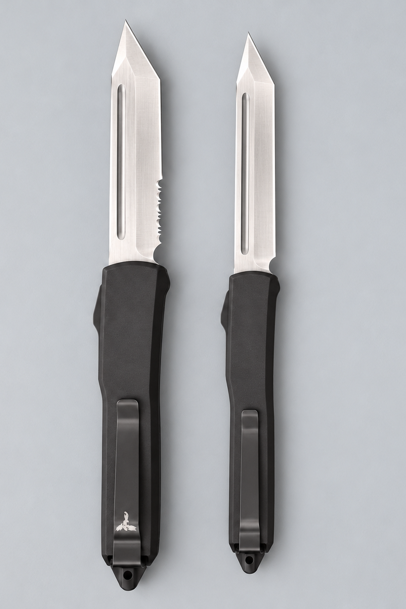 Stryker+knife+pair+with+corrected+proportions.png