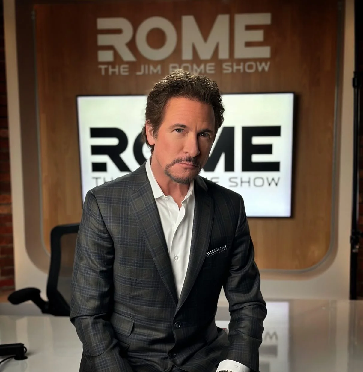 Big things are coming to The Jim Rome Show! I hope you&rsquo;re ready!!! 🎥🎙️ 

Men&rsquo;s grooming makeup &amp; hair @cindystirling_muah 
Picture taken of @jimrome on my iPhone #BTS 
<behind the scenes >