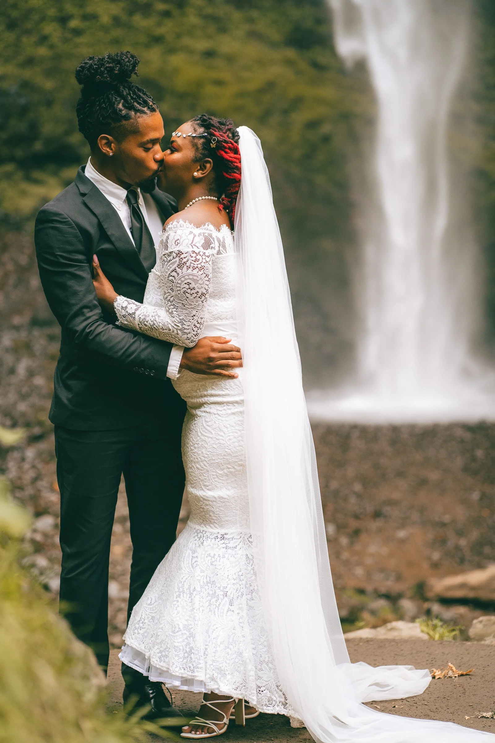 Elopements & Micro-Weddings