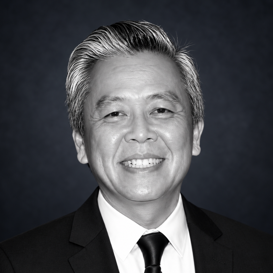 Black and white portrait of Chong Lim
