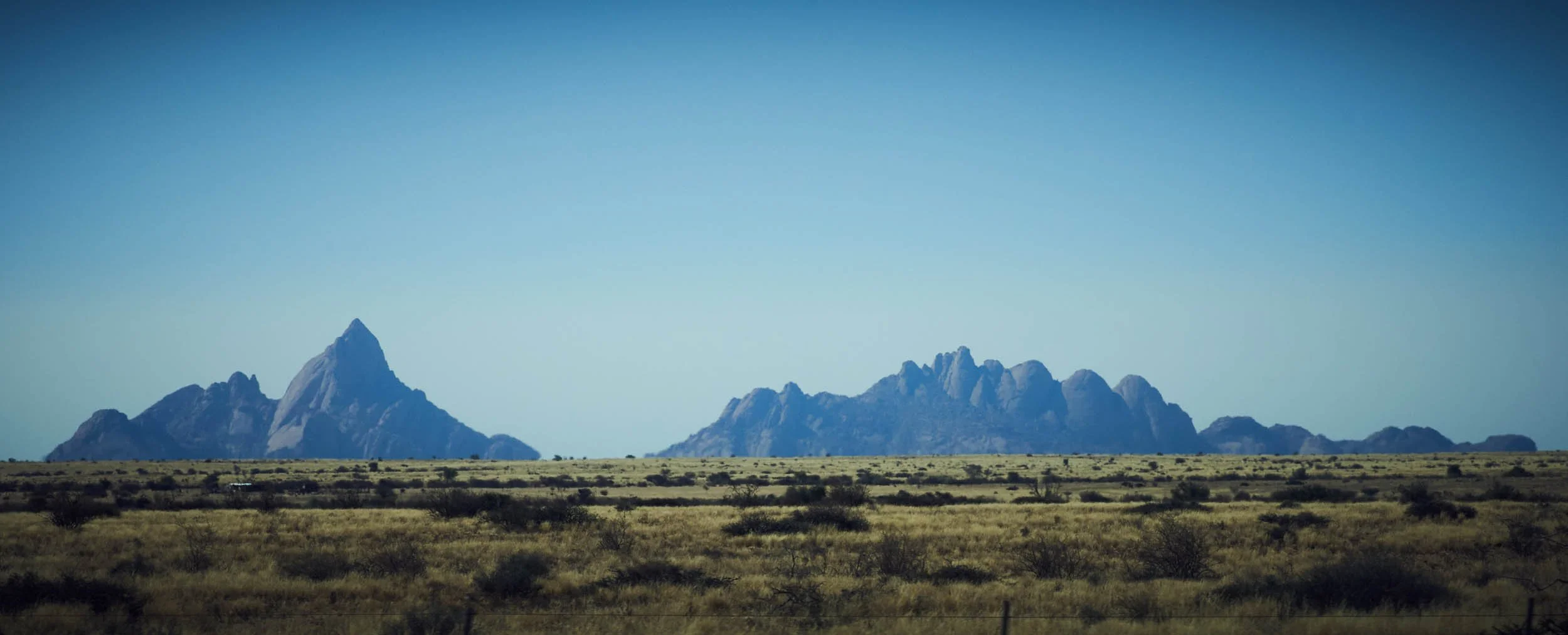 Namibia_road-08.jpg