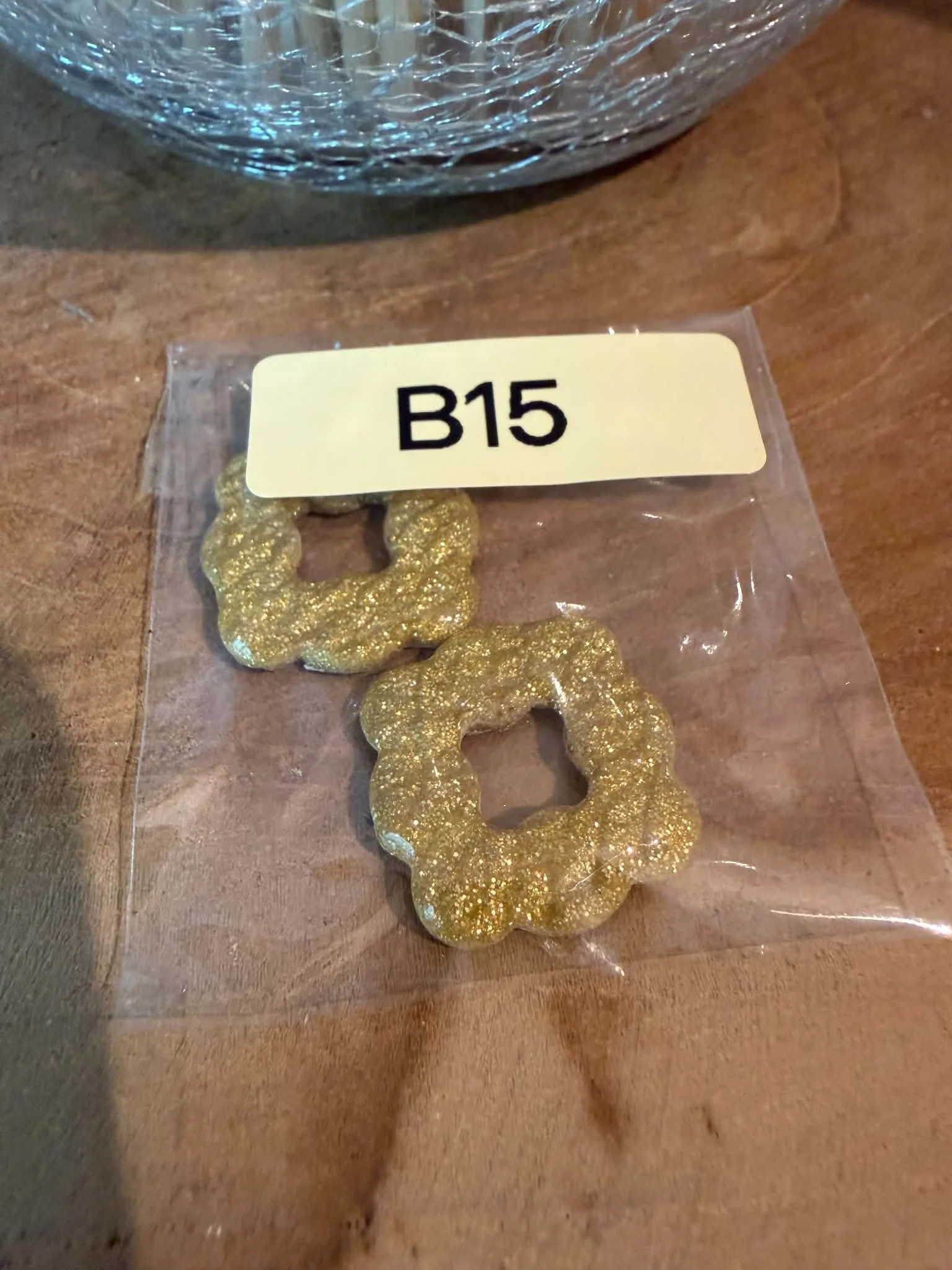 B15