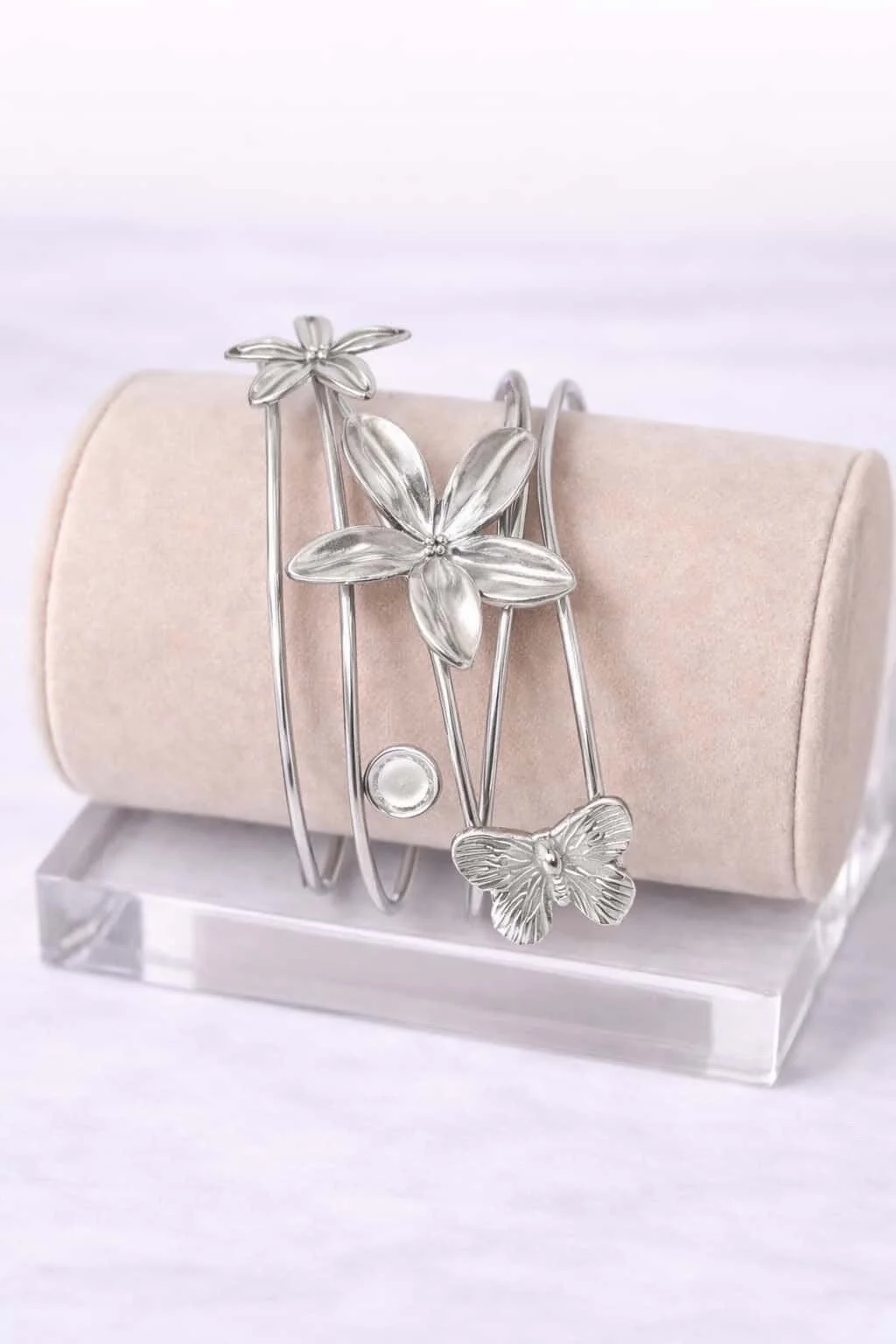 bracelet fleurs argentées