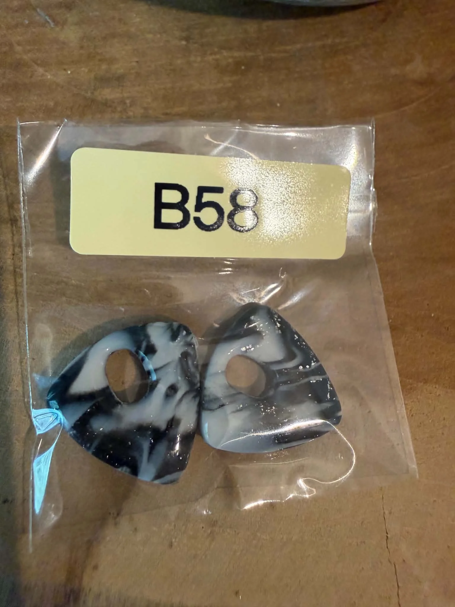 ef9f5c2f-882a-495a-9660-d3cd5c384590.jpg