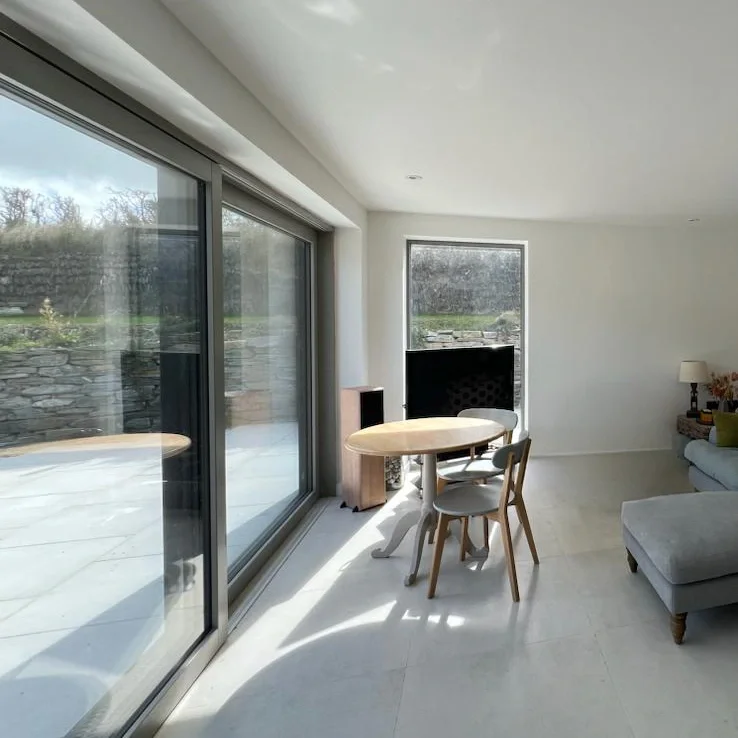 studio-hab-crantock-westpentire-thepiggery-sunkenliving.webp