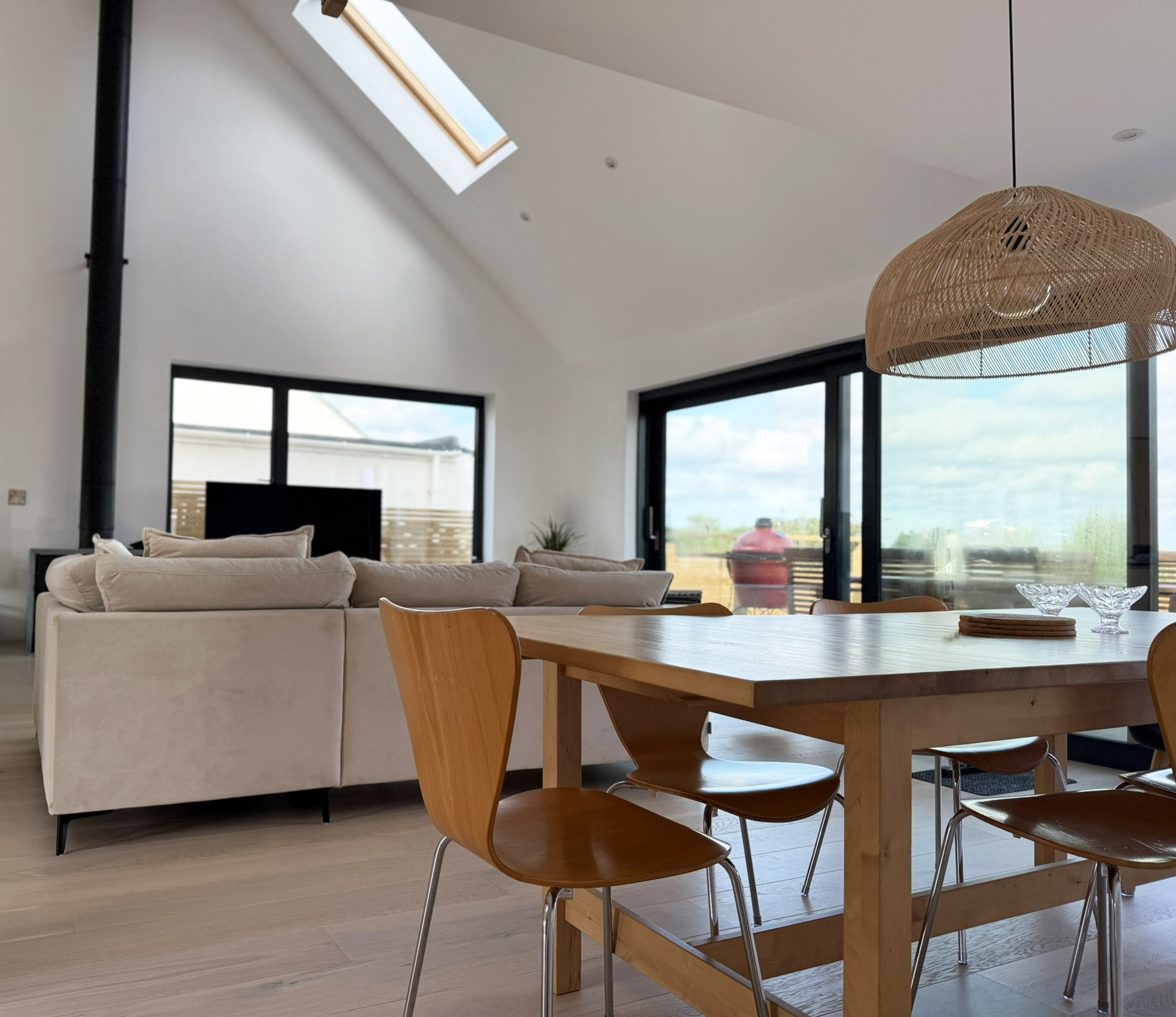 studio-hab-crantock-stcarantocway-livingdining.webp