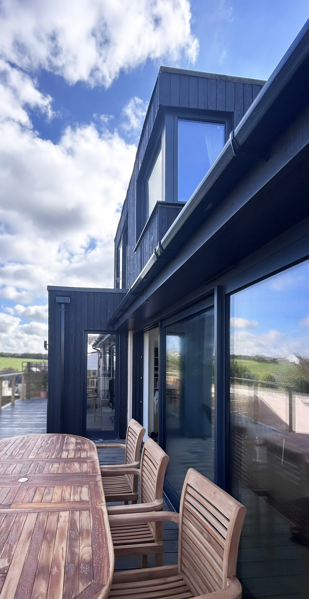 studio-hab-crantock-stcarantocway-exterior-rearcladding.webp