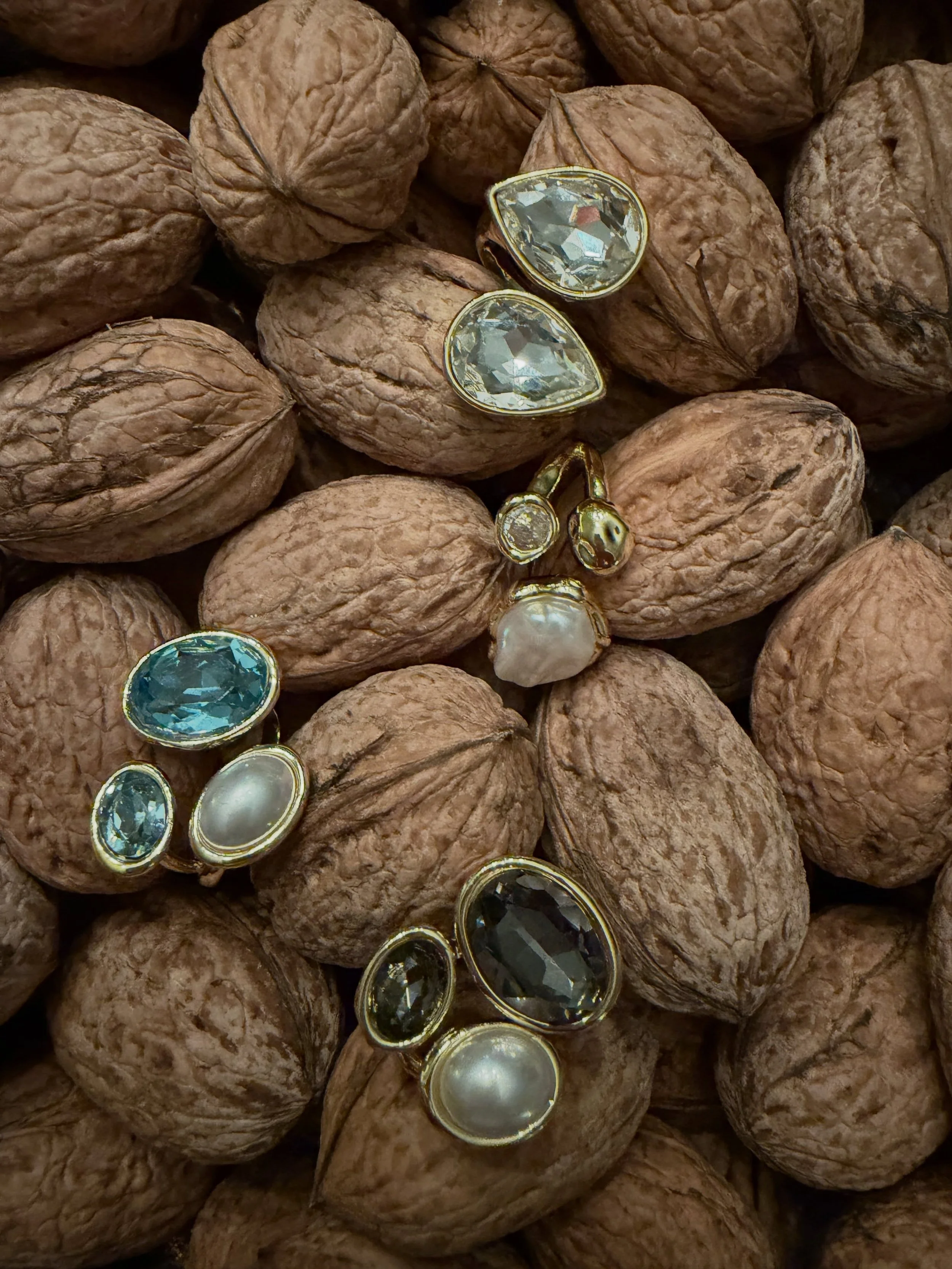 Accessoire Time 🍂

Verstellbare Ringe mit Edelsteinen 99&euro;