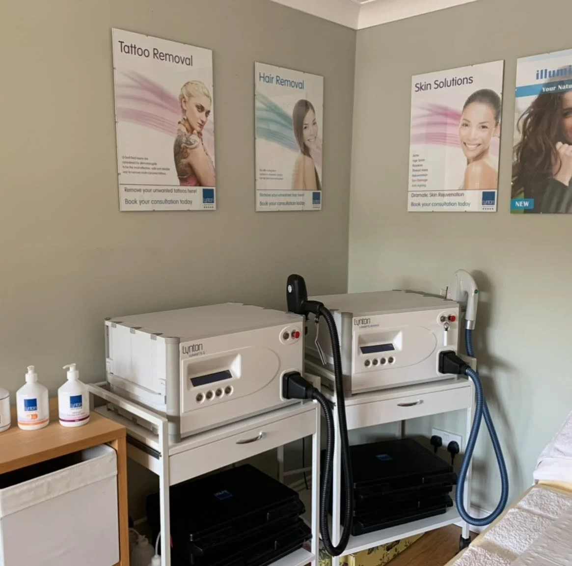 Image of the inside of the clinic at Parkview Lasercare, displaying a warm, welcoming and professional environment with Lynton Lasers equipment on display.