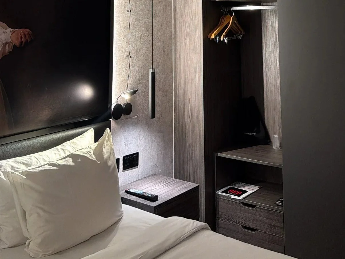 Radisson Red, London Gatwick Airport