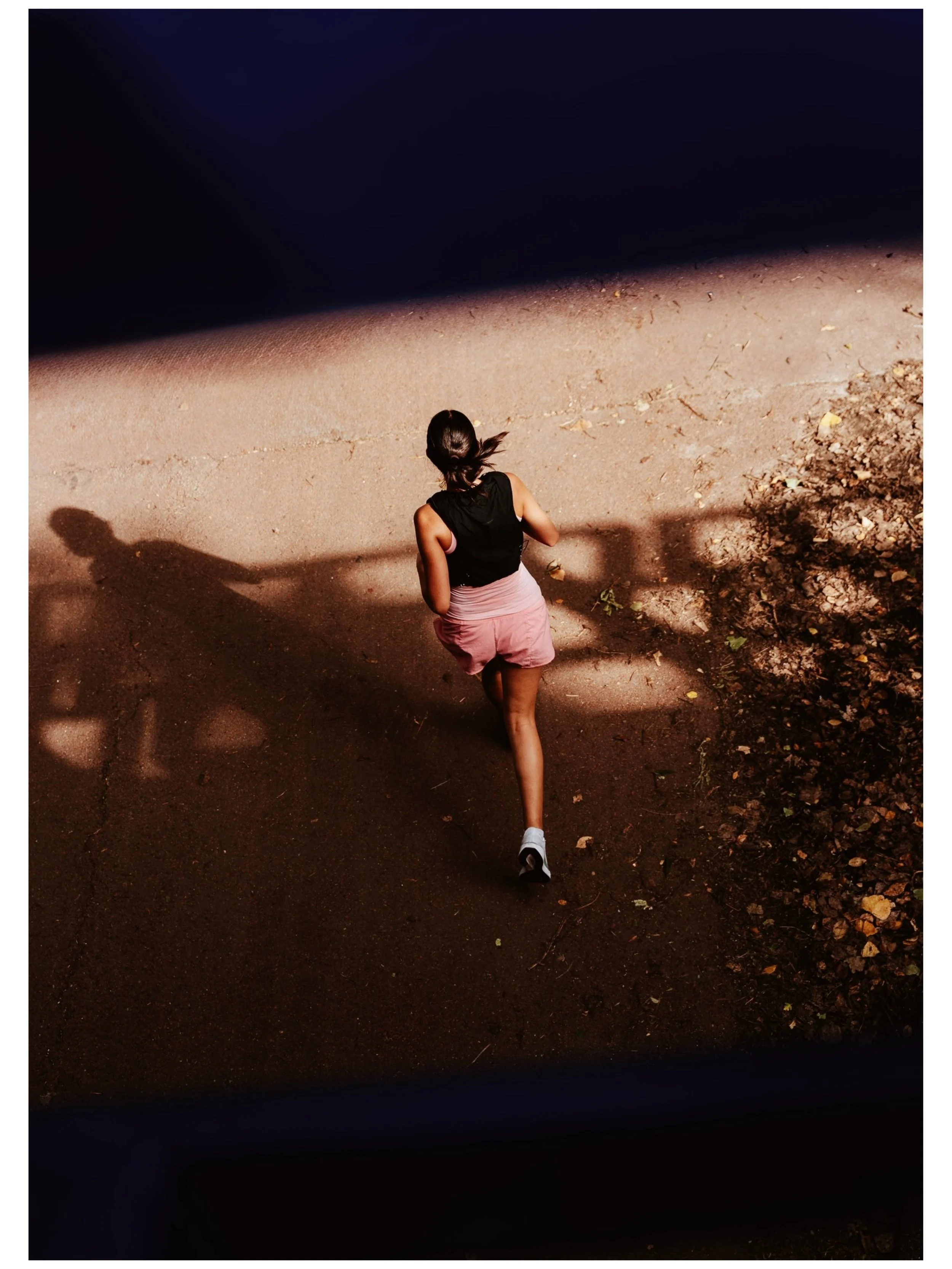Some time ago at @nndamtotdamloop 🏃🏻&zwj;♀️ This weekend it&rsquo;s time for the Marathon of Amsterdam, very exciteddd 🤠
For @wemakeitspark 

#damtotdamloop #marathonamsterdam