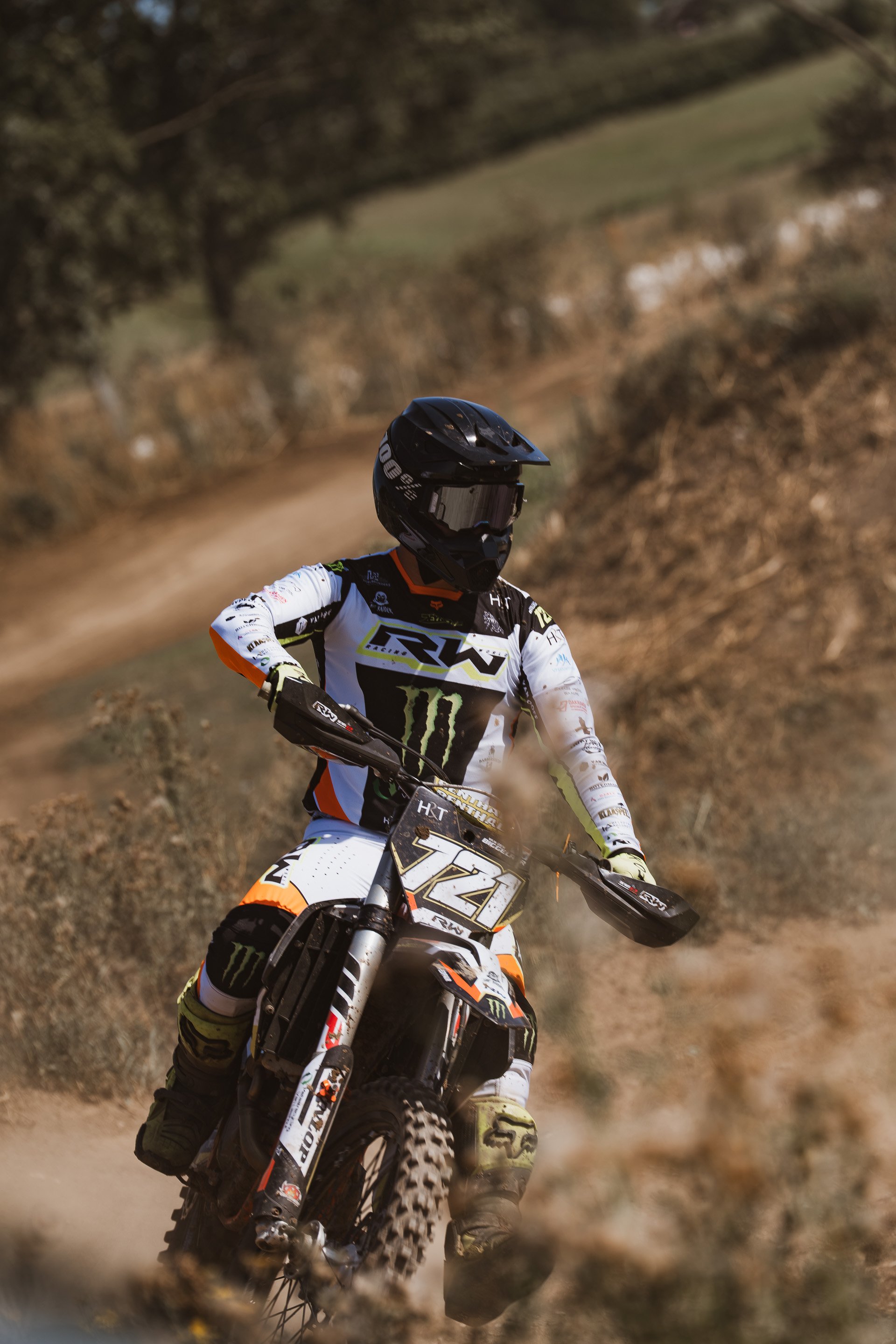 KateDuijts_20260811_1556_motorcross_LR_309900.jpg
