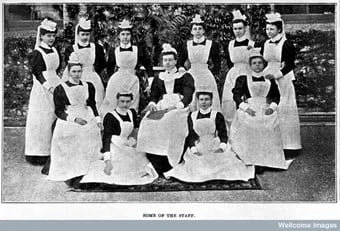 A group photo of Nurses at Starcross asylum (Wellcome images)