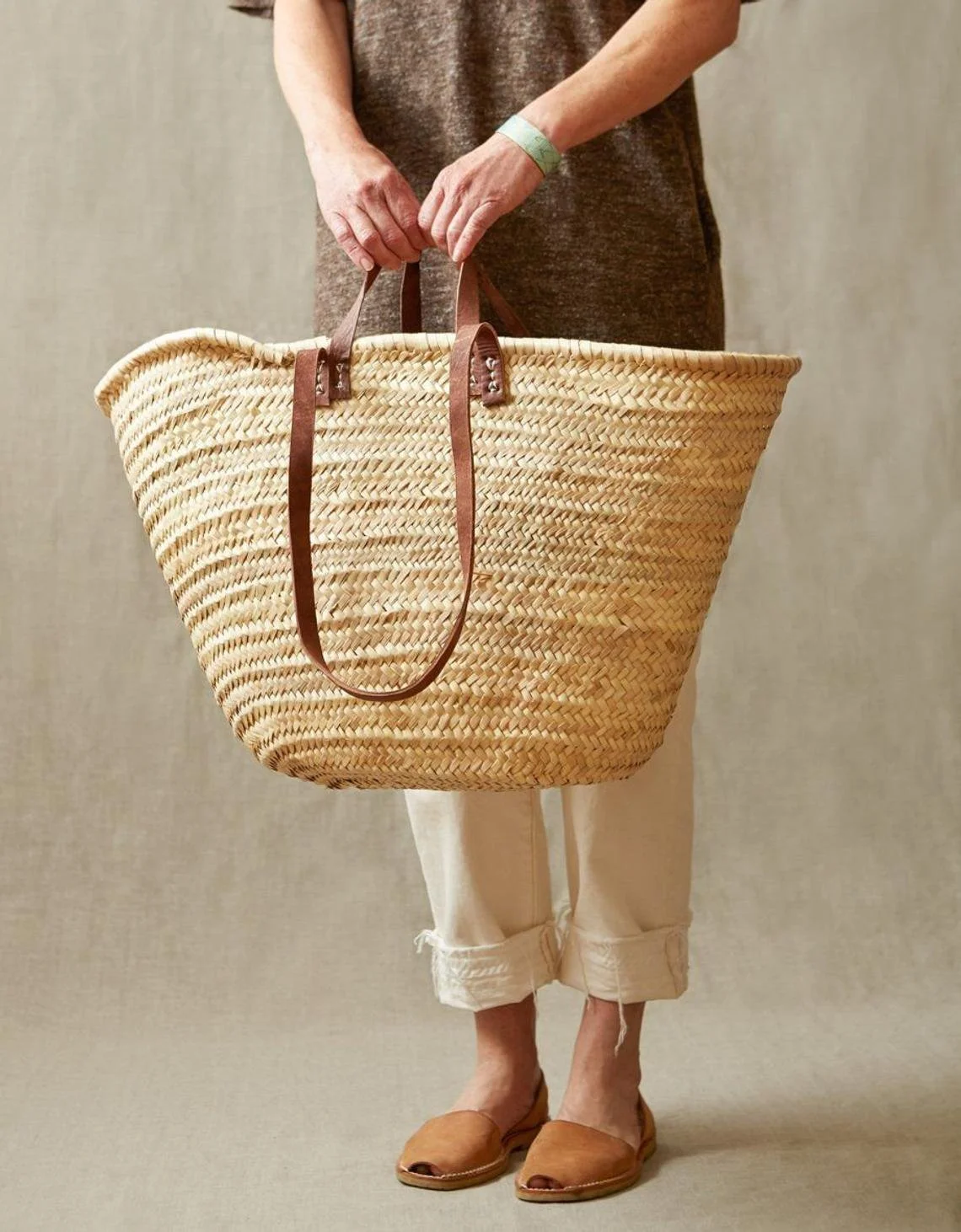 Straw tote bag