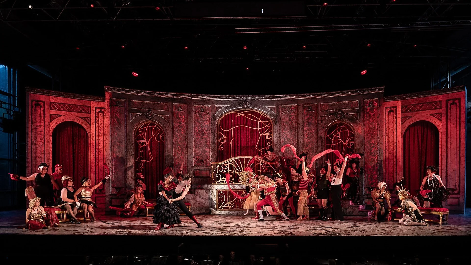 La-traviata-4-2026-Clive-Barda.jpg