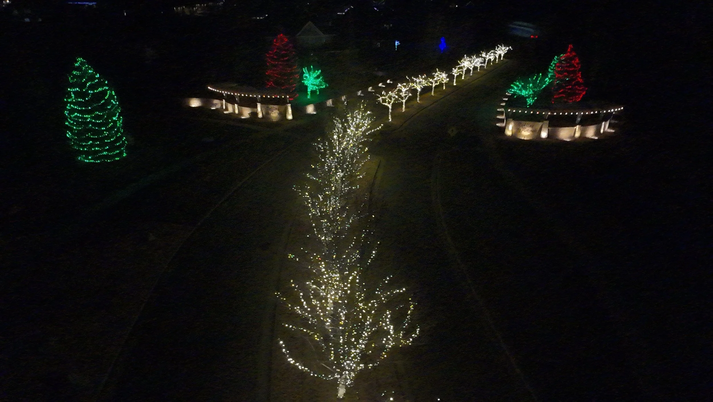 dji_fly_20251128_203410_0019_1764907159511_photo_beautify.jpeg