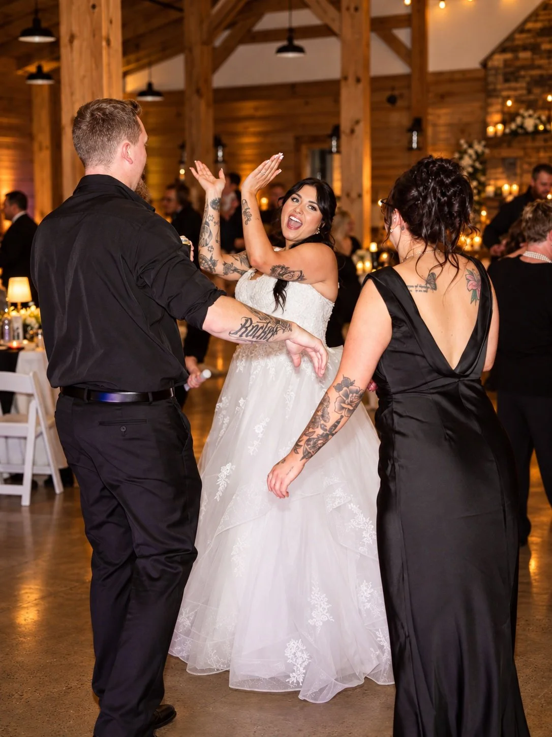 Reveption dancing 4.jpg