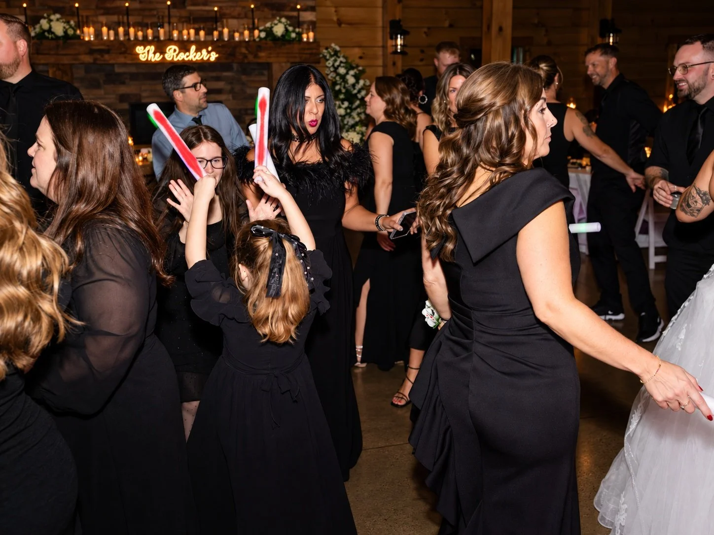 Reception dancing 18.jpg