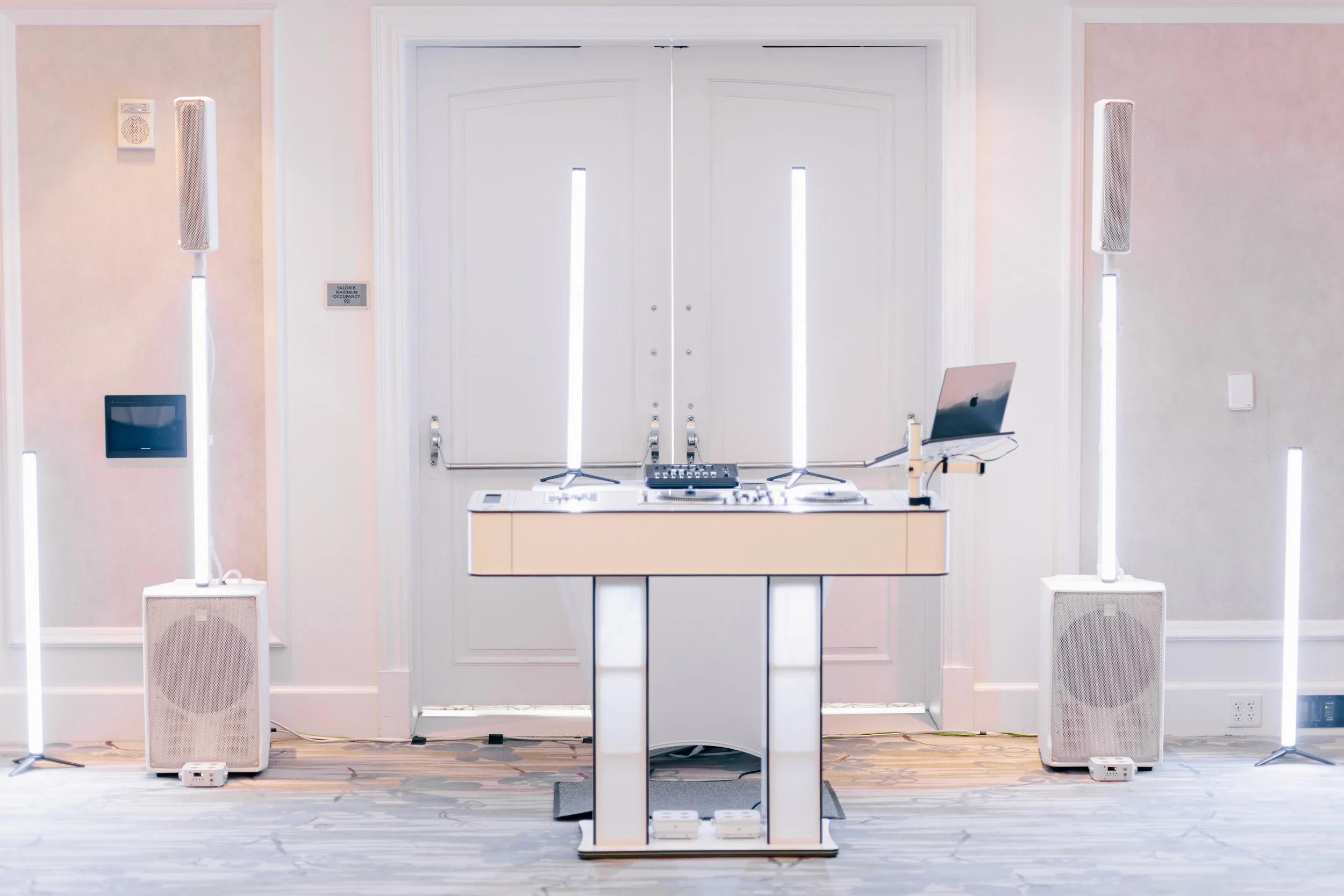 THE LUXE HOUR - 

Simple, elegant, and impactful—this package brings a polished presence to your celebration while keeping things effortless and fun.

Perfect for intimate gatherings, private parties, or smaller events, our Basic DJ Service delivers 
