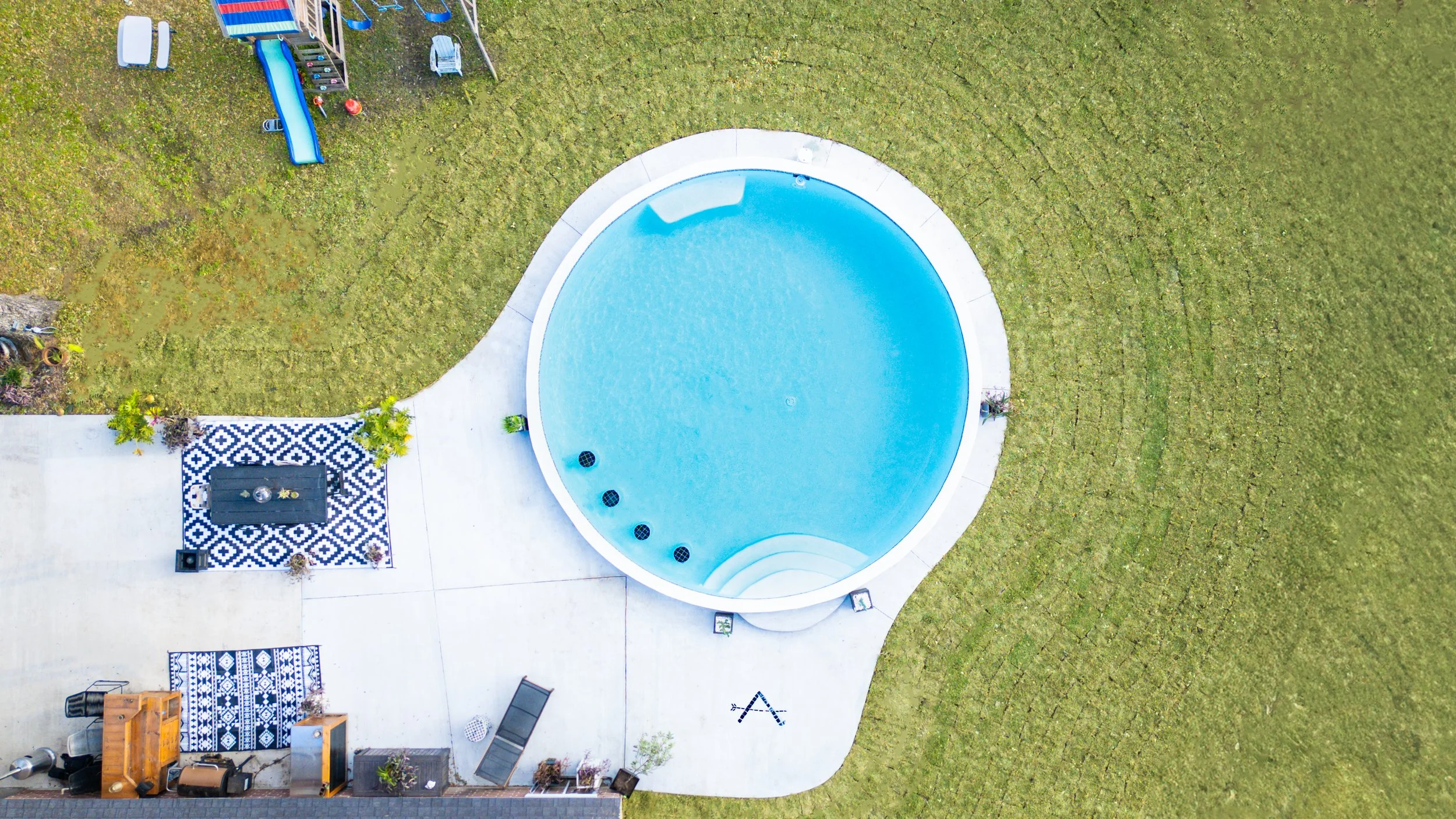 Pool 06.jpg