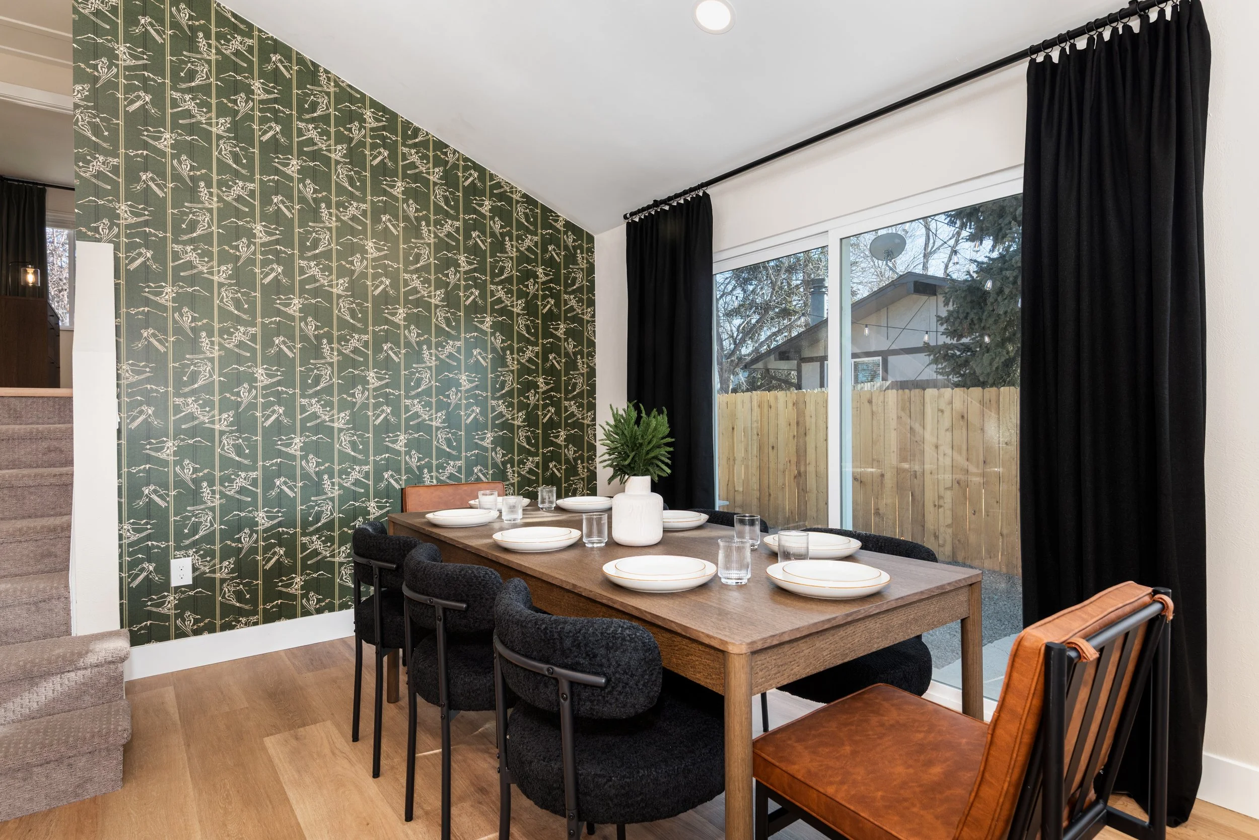 09-Dining ROom.jpg
