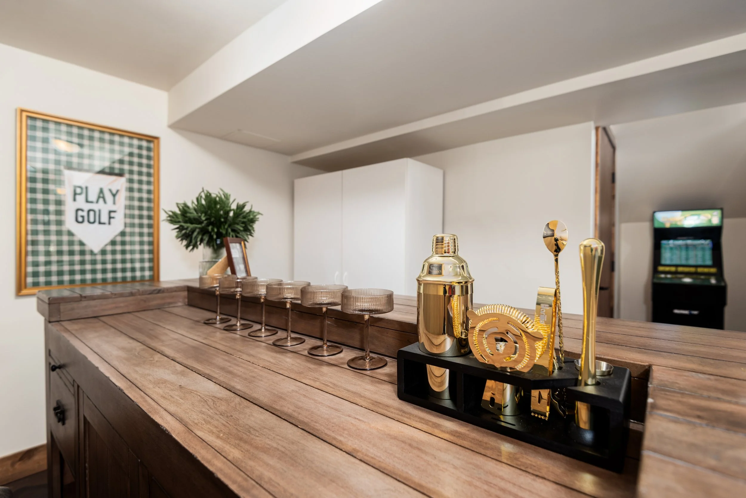 44-Wet Bar.jpg