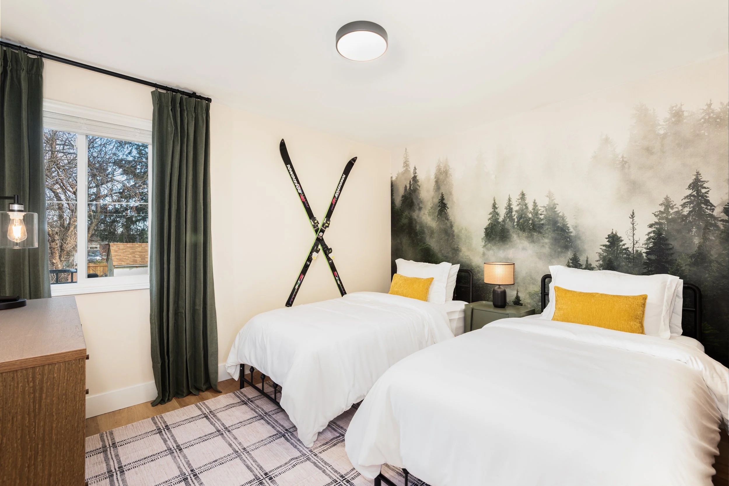 39-3rd Bedroom.jpg