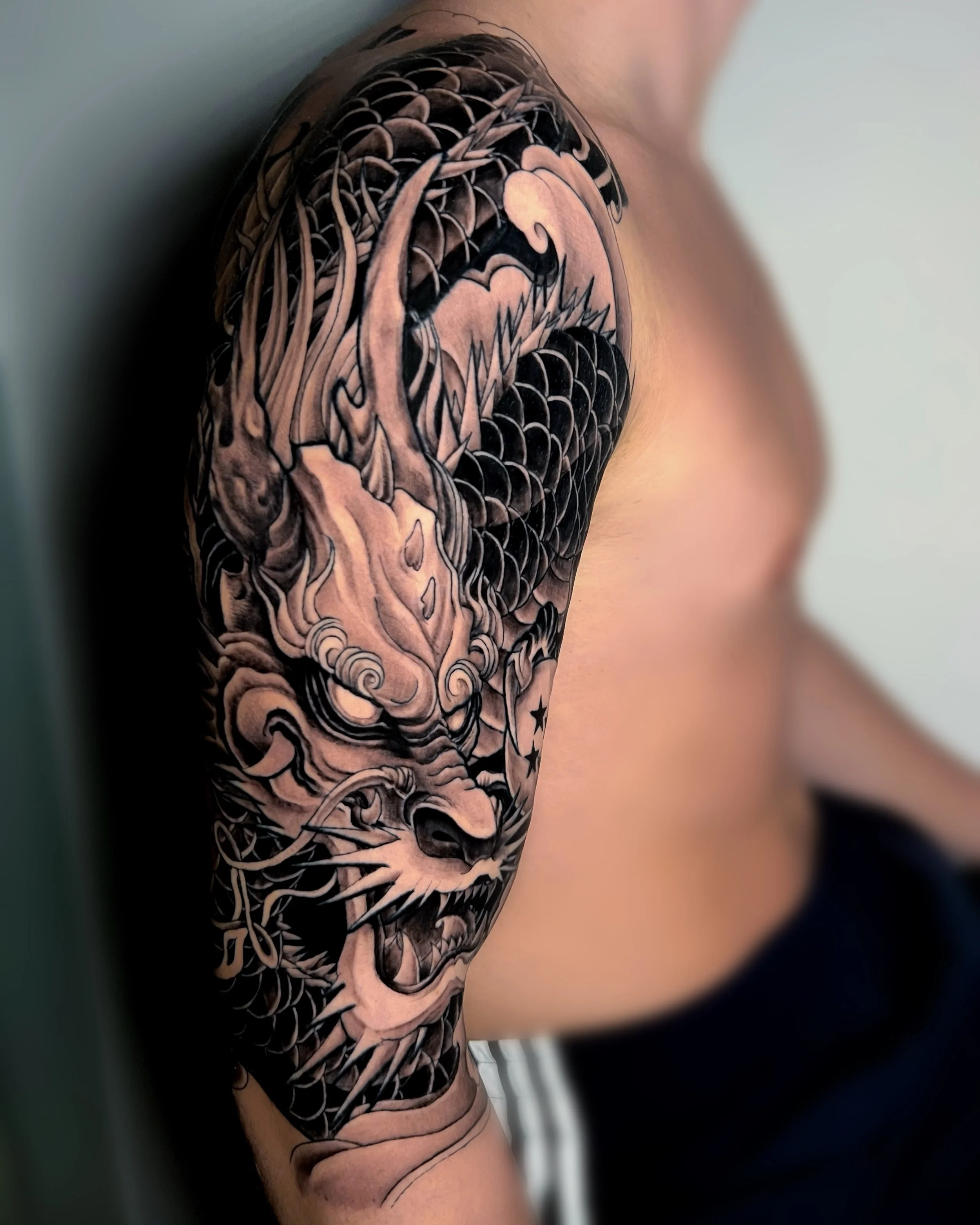 Looking for an ornamental, mandala or Japanese tattoo in Paris? Discover detailed designs at NEXT and discuss your custom project.