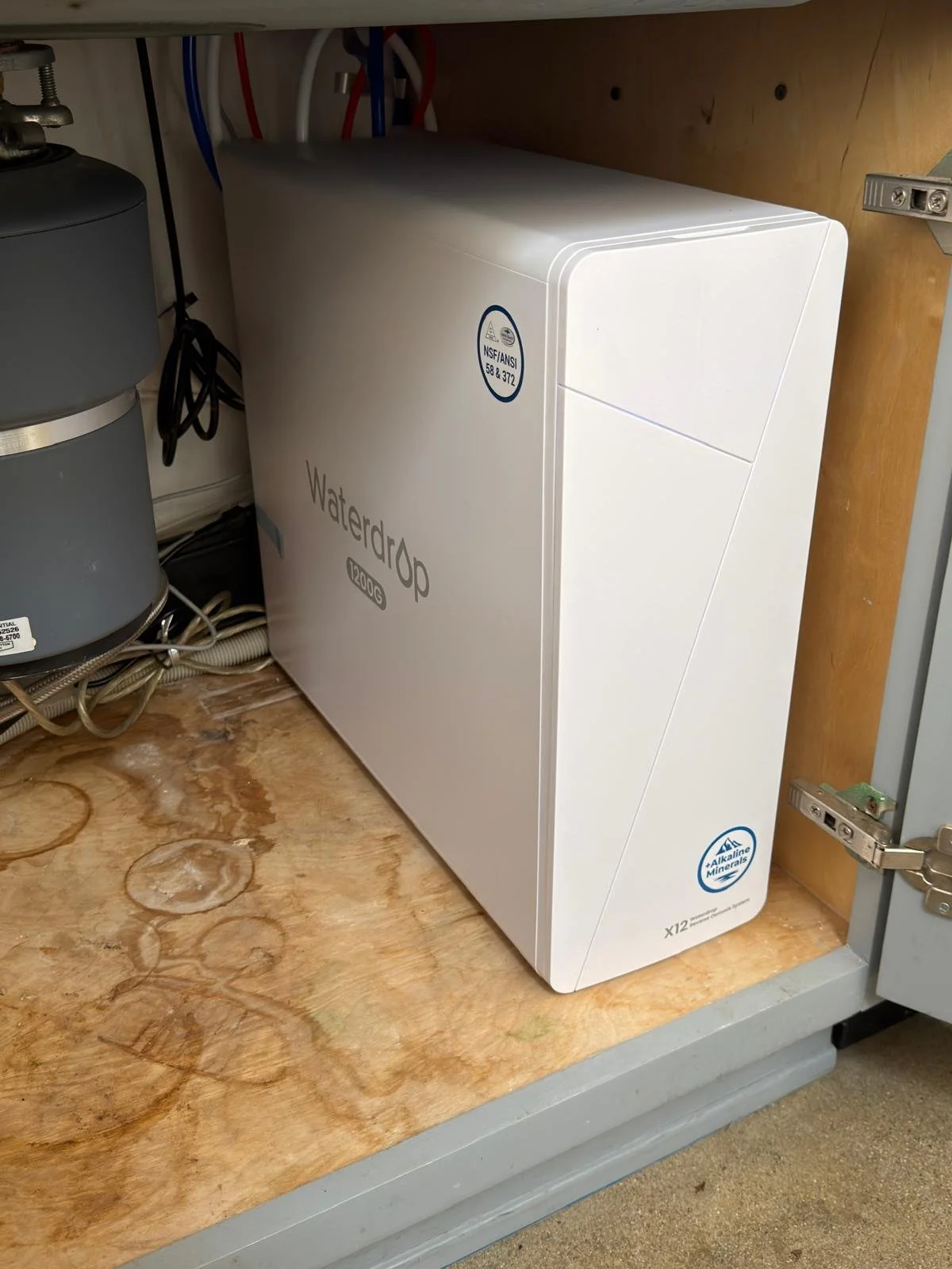 Under sink water filtration system installation-Labor starting at 200$. Materials not included.